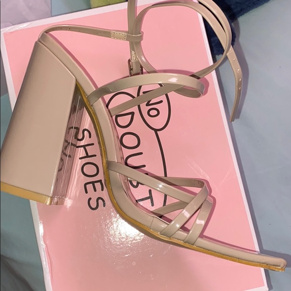 Block Heels - Picture 5 of 6